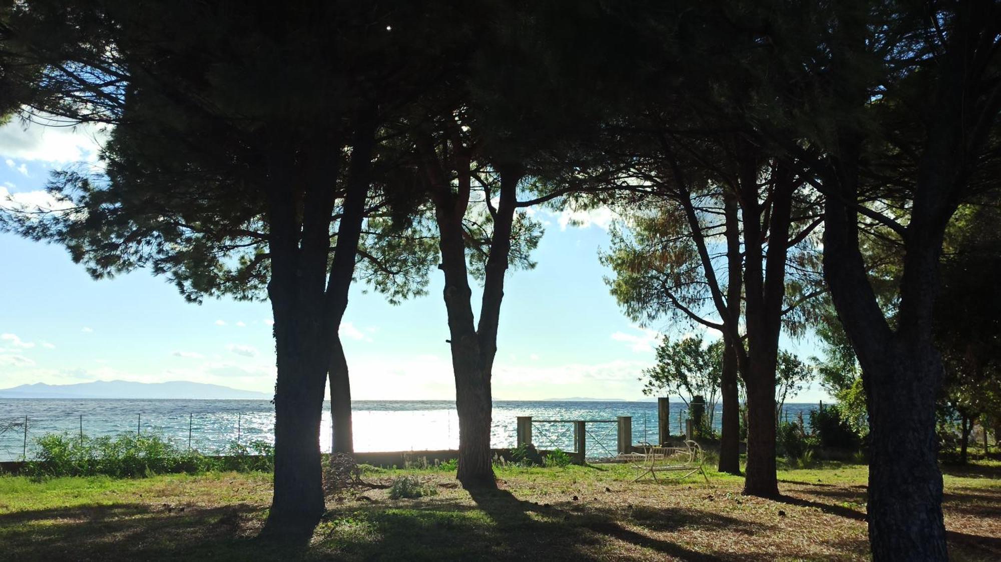 Nafpaktos Cottage By The Sea For Travelers And Dreamers! Bagian luar foto