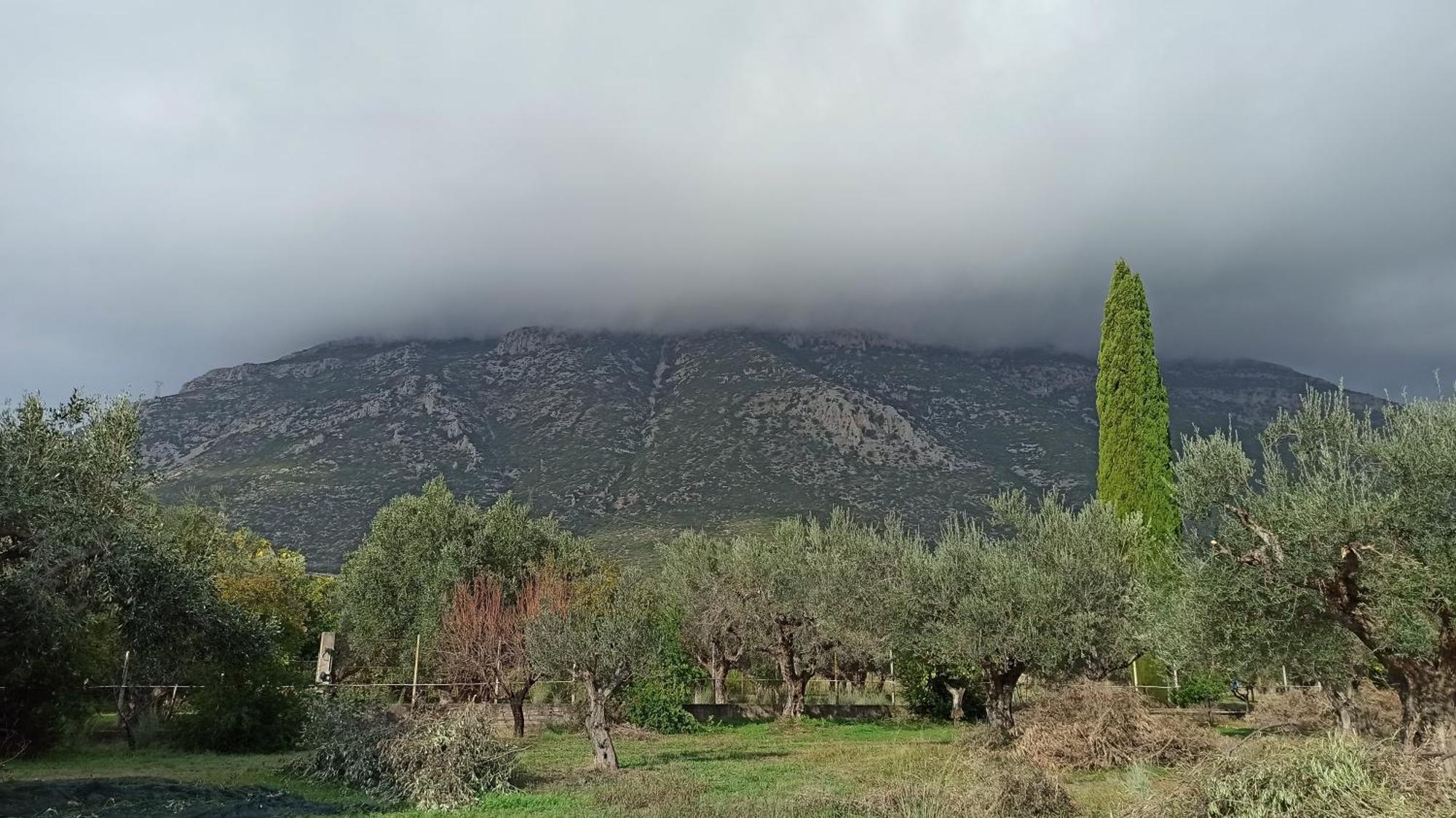 Nafpaktos Cottage By The Sea For Travelers And Dreamers! Bagian luar foto