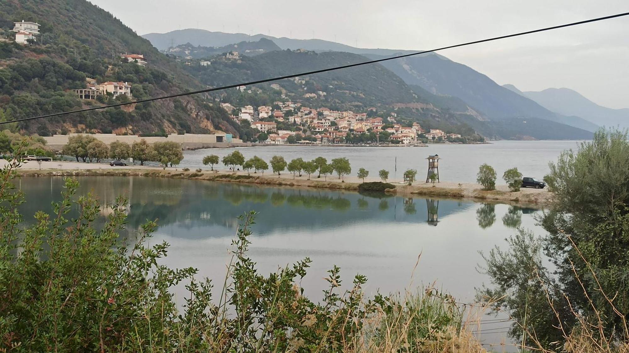 Nafpaktos Cottage By The Sea For Travelers And Dreamers! Bagian luar foto