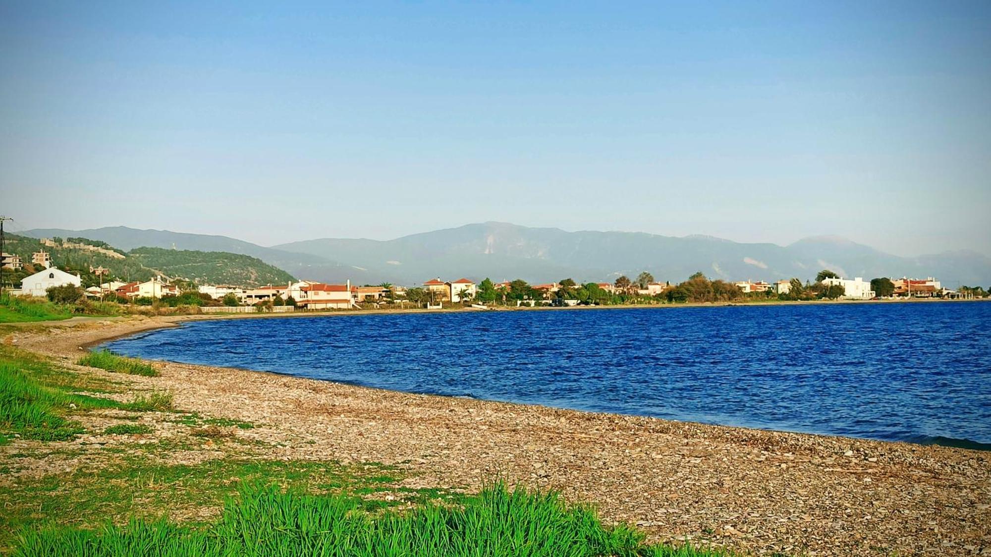 Nafpaktos Cottage By The Sea For Travelers And Dreamers! Bagian luar foto