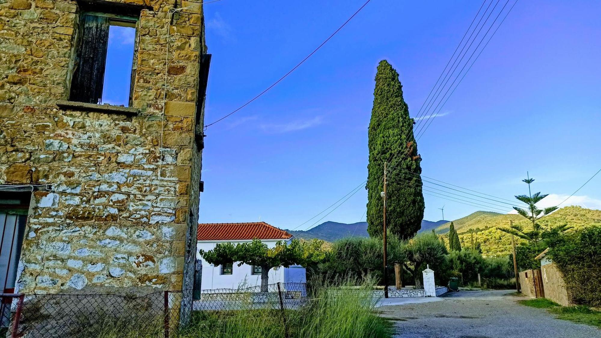 Nafpaktos Cottage By The Sea For Travelers And Dreamers! Bagian luar foto